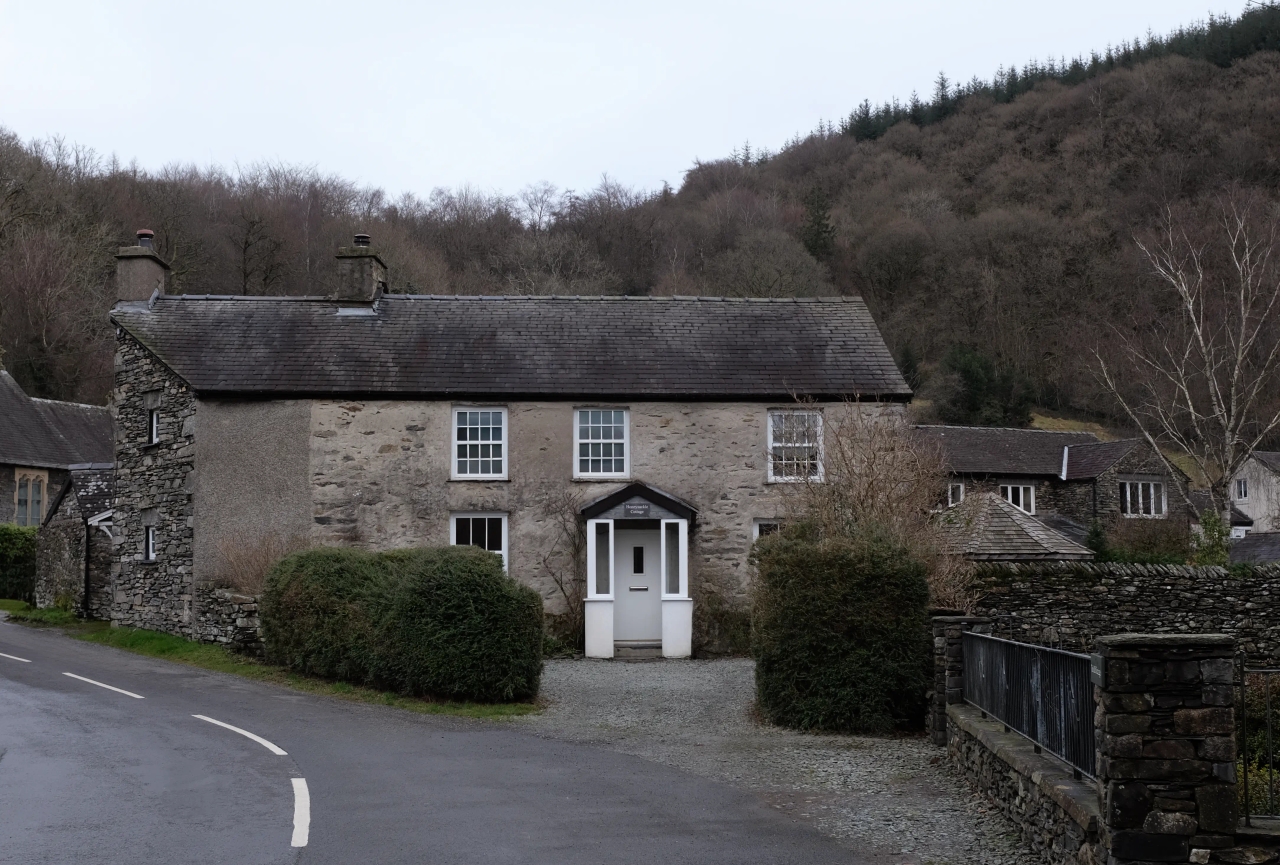View looking at the front of Honeysuckle Cottage